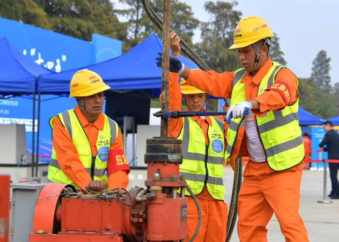 AG8Æì½¢Ìü¡¤(Öйú)¼¯ÍÅÊ×Ò³